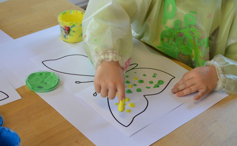 Beneficios para los niños de pintar con los dedos - Foto 1